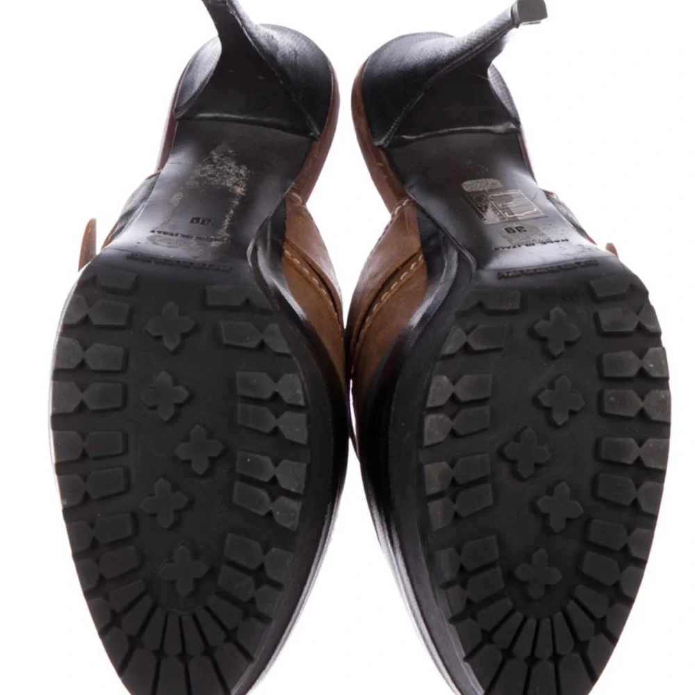 Pre owner leather Round-Toe Mules - Picture 4 of 4